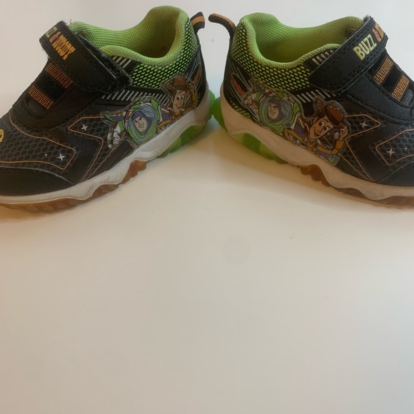 Disney Buzz & Woody Black and Green Sneakers - Picture 3 of 5